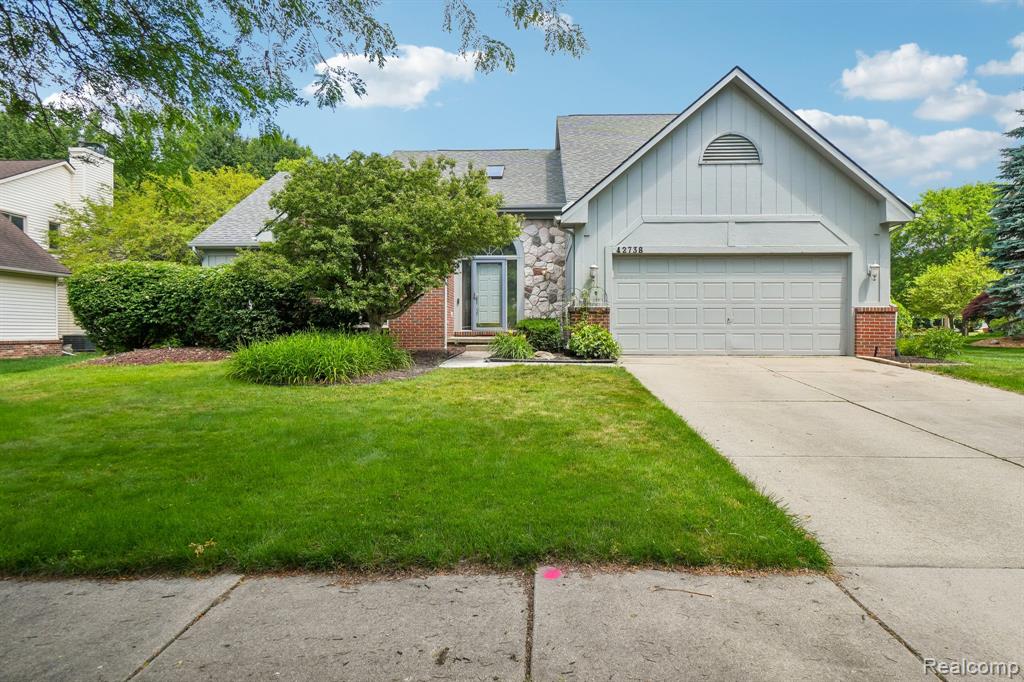 42738 Wimbleton Way, Novi, MI 48377 — Photo 2