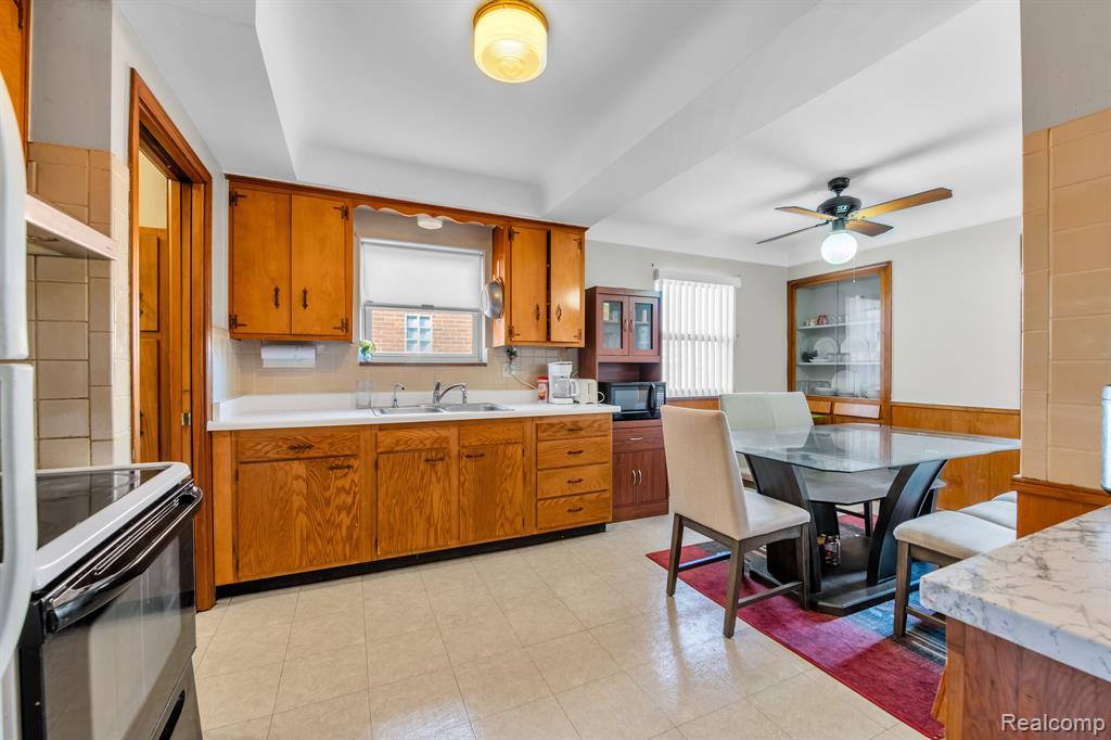 8150 MARIAN Street, Warren, MI 48093 — Photo 8