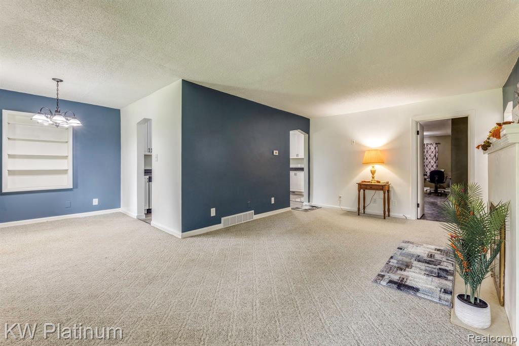 5930 Gratiot Avenue, St. Clair, MI 48079 — Photo 8