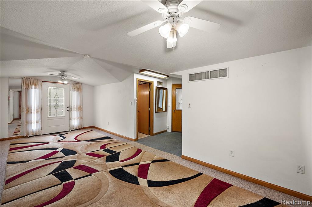 13358 Laplaisance Woods Street, La Salle, MI — Photo 51