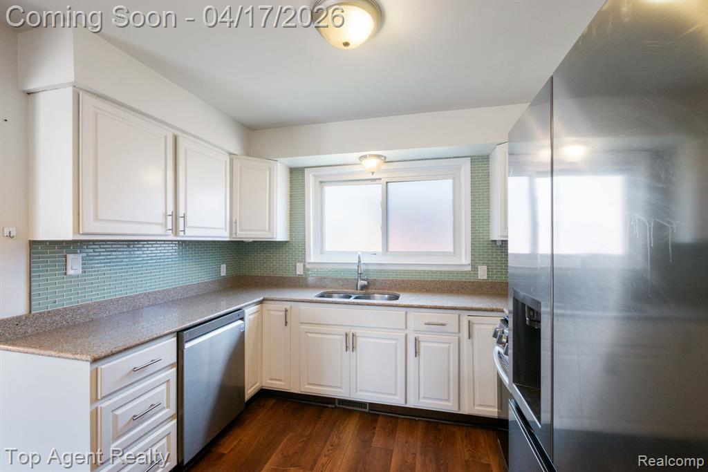 1973 Alexander Drive, Troy, MI 48083 — Photo 18