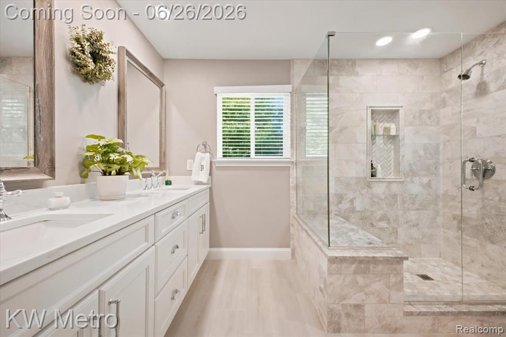517 Macwilliams Lane, Royal Oak, MI 48067 — Photo 21