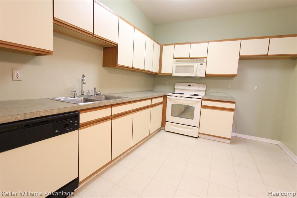 30896 Jasper Ridge, Novi, MI 48377 — Photo 7