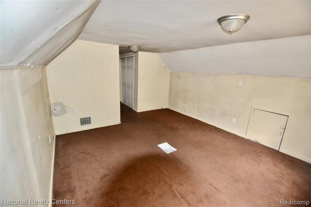 8267 Carlin Street, Detroit, MI 48228 — Photo 30