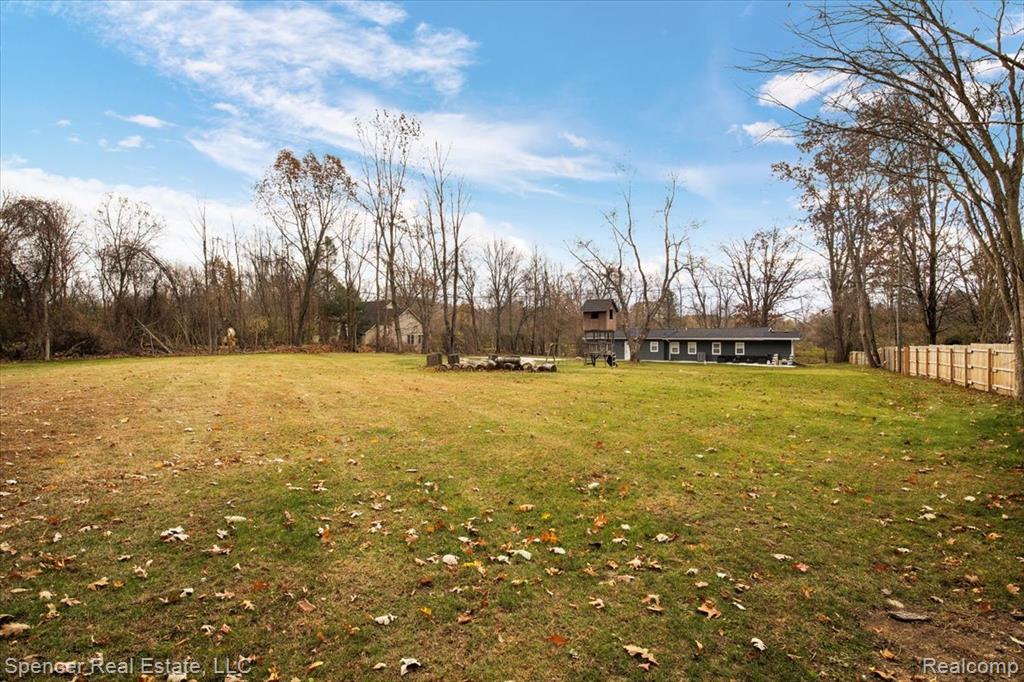 7669 S Eston Road, Clarkston, MI 48348 — Photo 21