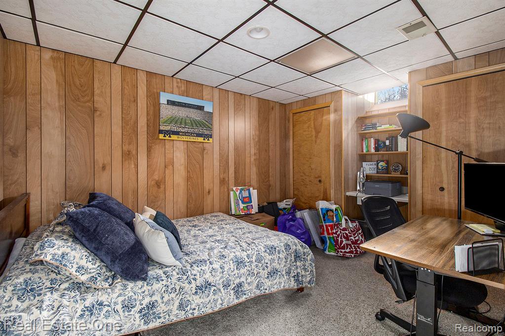6886 High Oaks Drive, Troy, MI 48098 — Photo 23