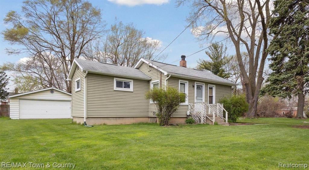 4127 DOUGLAS Avenue, Flint, MI 48506 — front exterior