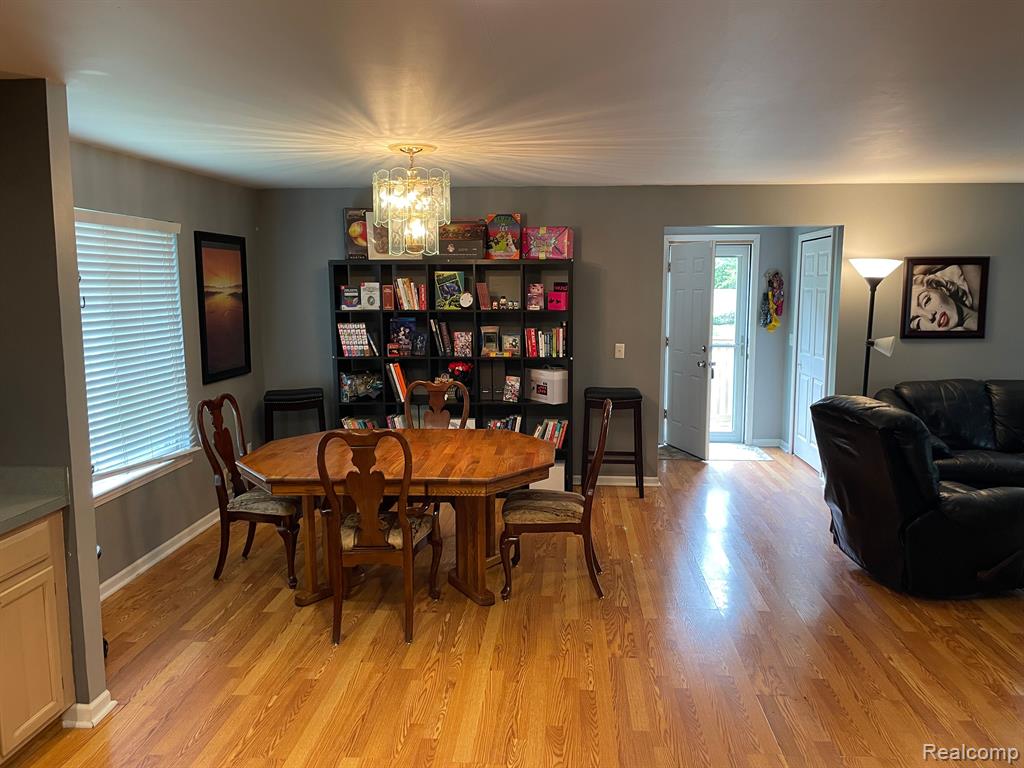 6508 Cloverton Drive, Waterford, MI 48329 — Photo 10