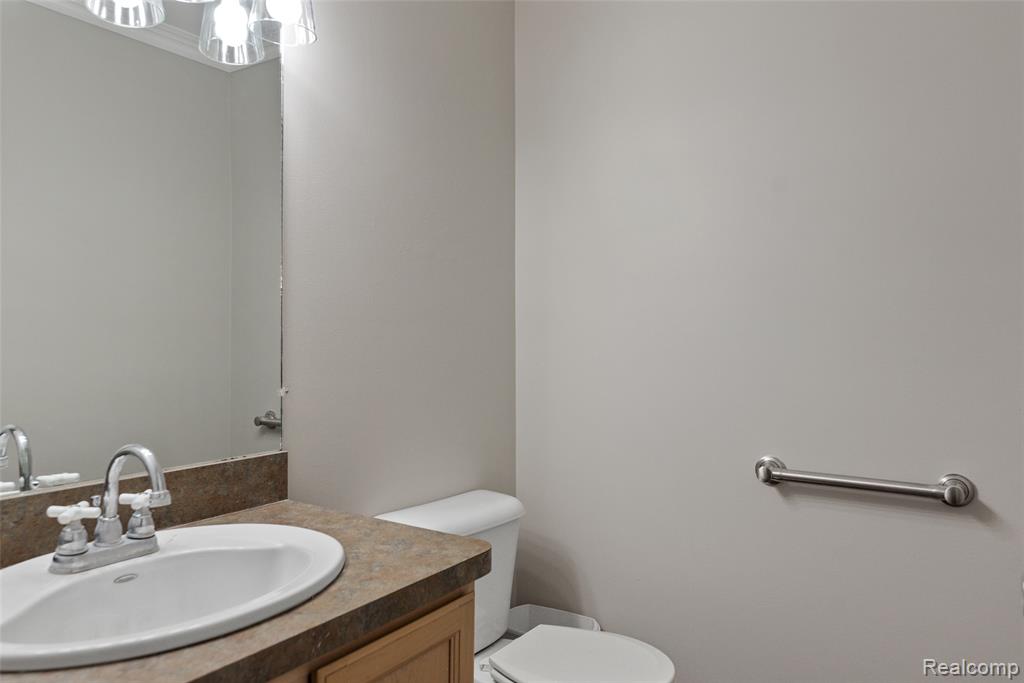 8732 Elizabeth Lake Road, White Lake, MI — Photo 20
