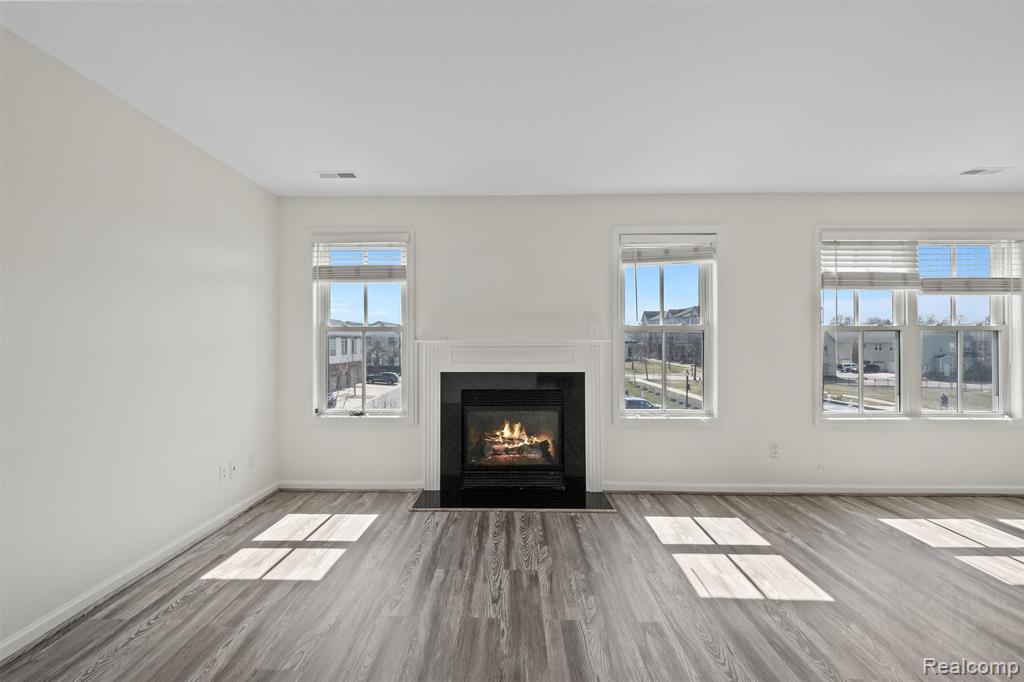 3872 Forester Boulevard, Auburn Hills, MI 48326 — Photo 11