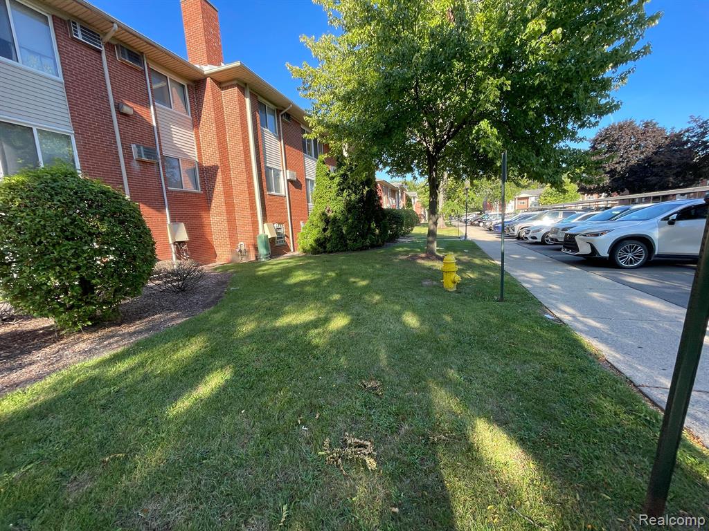 7460 CENTRAL ST APT 3, Westland, MI — Photo 4