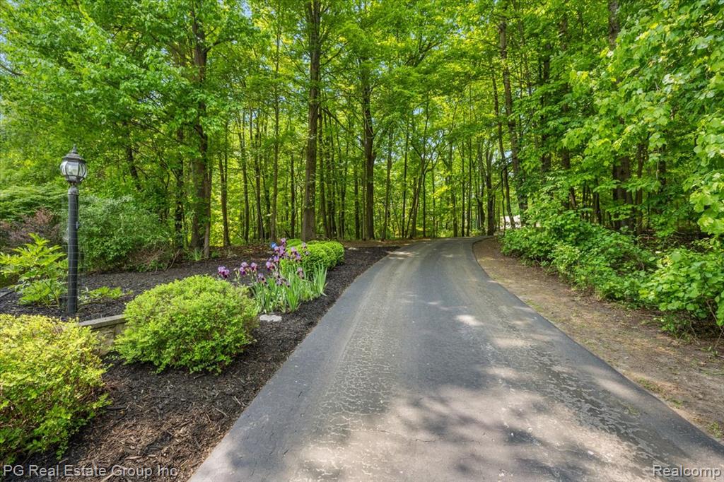 2536 ADDISON HILLS Court, Oxford, MI 48370 — Photo 3