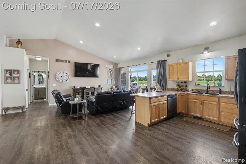 9074 Grand Blanc Road, Gaines Vlg, MI 48436 — Photo 5