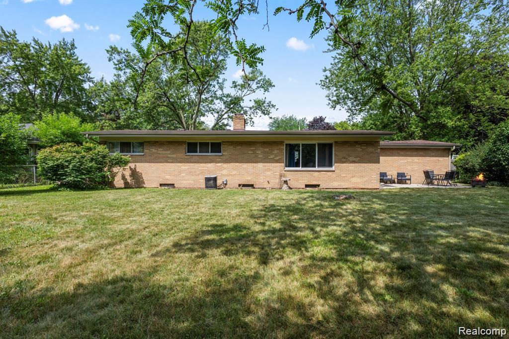 1468 Sauk Lane, Saginaw, MI 48638 — Photo 2