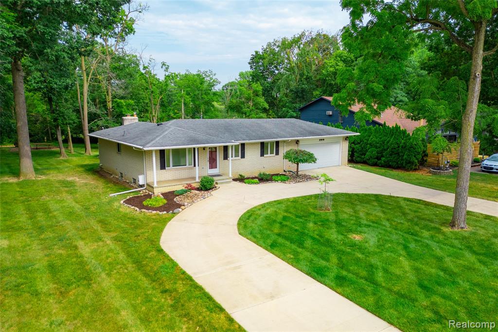 21819 Meridian Road, Grosse Ile, MI 48138 — Photo 22