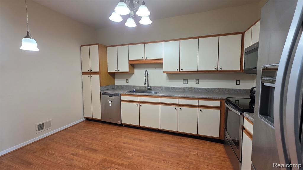 41635 Blair Drive, Novi, MI — Photo 6