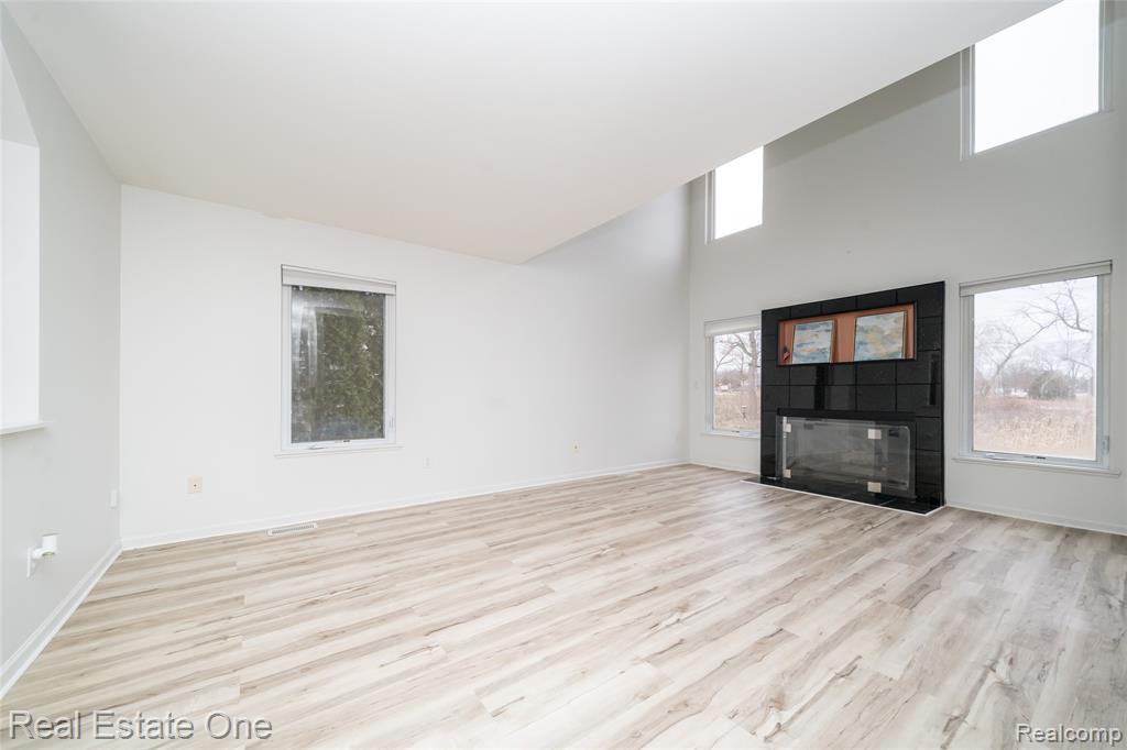 24099 Tana Court, Farmington, MI 48335 — Photo 19