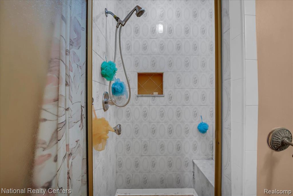 4428 Bedford Street, Dearborn Heights, MI 48125 — Photo 12
