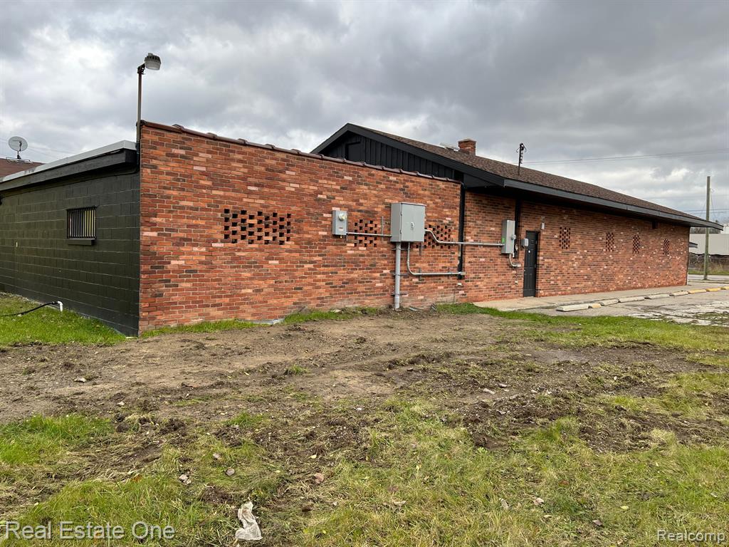 6000 DIXIE Highway, Saginaw, MI 48601 — Photo 7