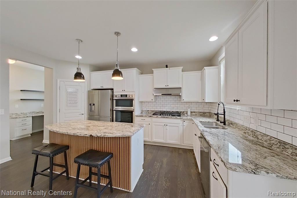 58180 Jonagold Lane, New Hudson, MI 48165 — Photo 21