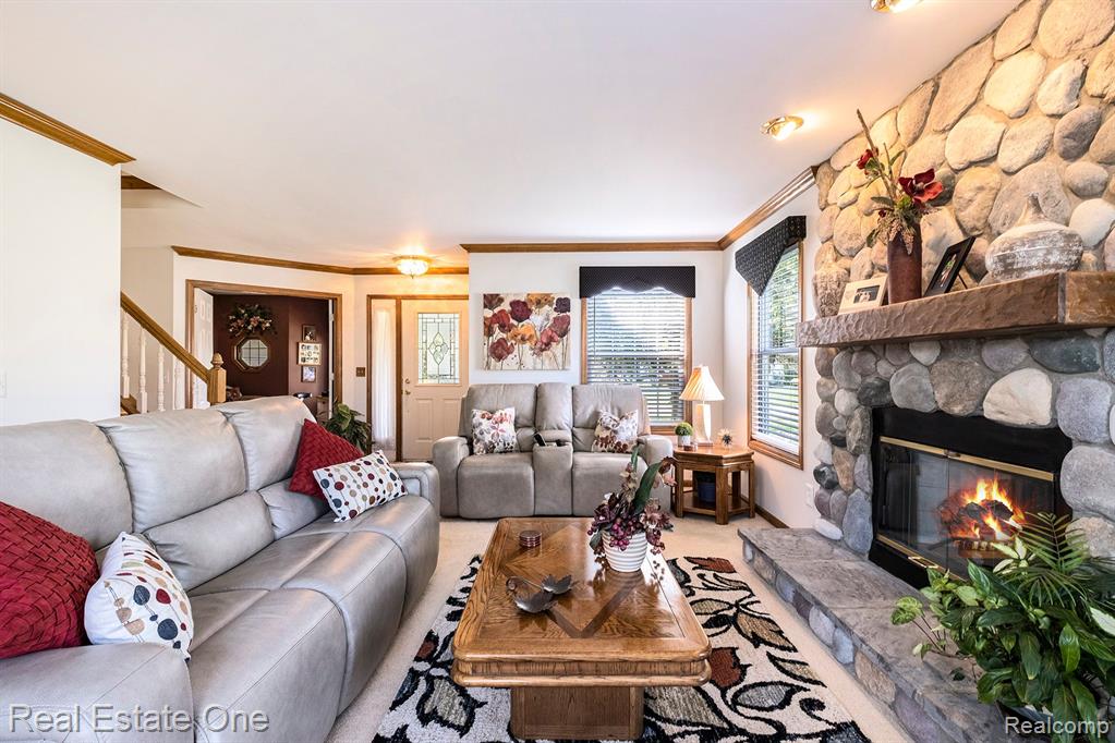 4155 HICKORY Hills, Dryden, MI 48428 — Photo 8