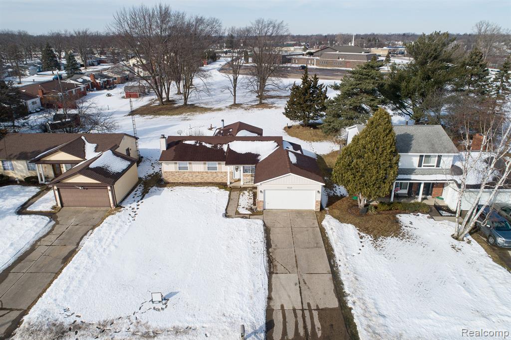 5123 MILL WHEEL Drive, Grand Blanc, MI 48439 — Photo 41