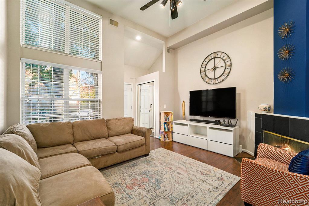 1332 S MAIN Street, Royal Oak, MI 48067 — Photo 4
