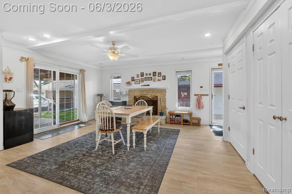 512 Redwood Drive, Troy, MI 48083 — Photo 16