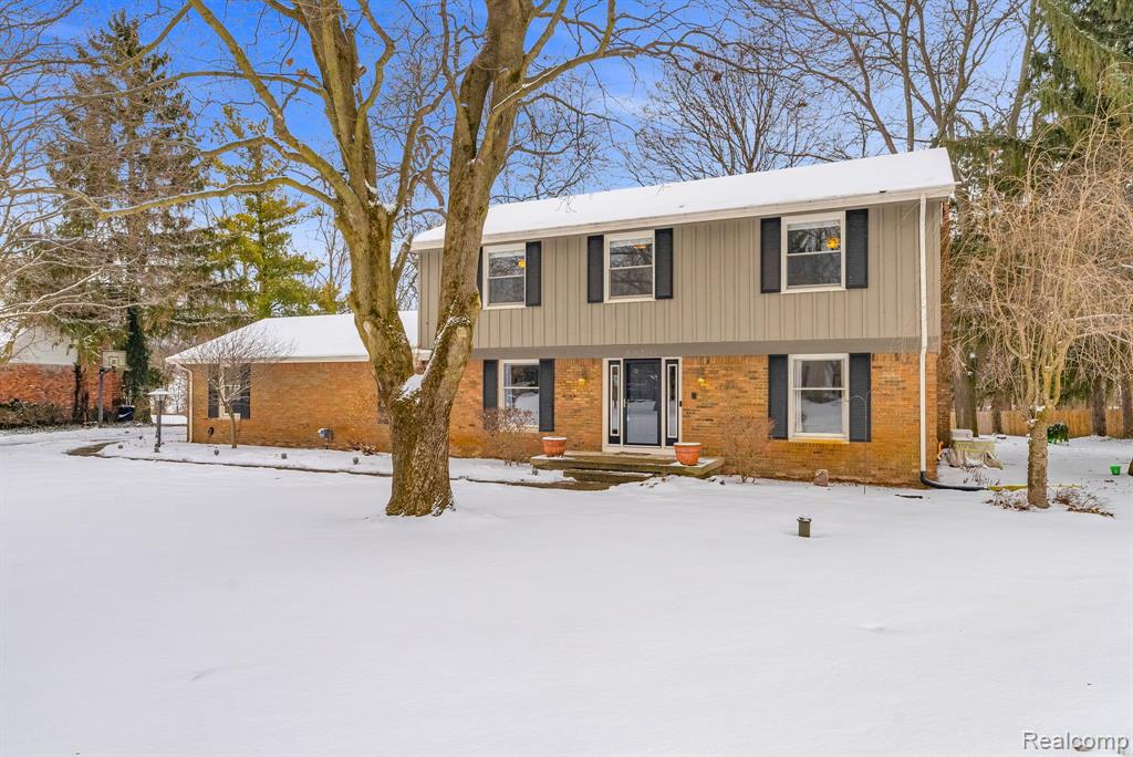 8378 OLD PLANK Road, Grand Blanc, MI 48439 — Photo 4