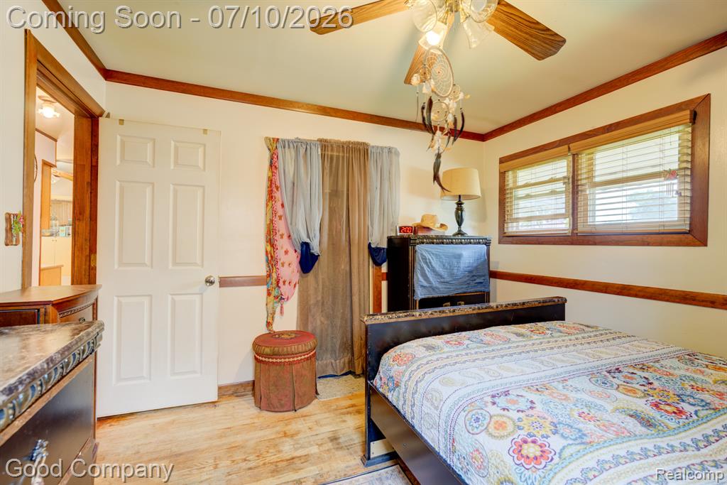 520 E Hudson Avenue, Madison Heights, MI 48071 — Photo 18