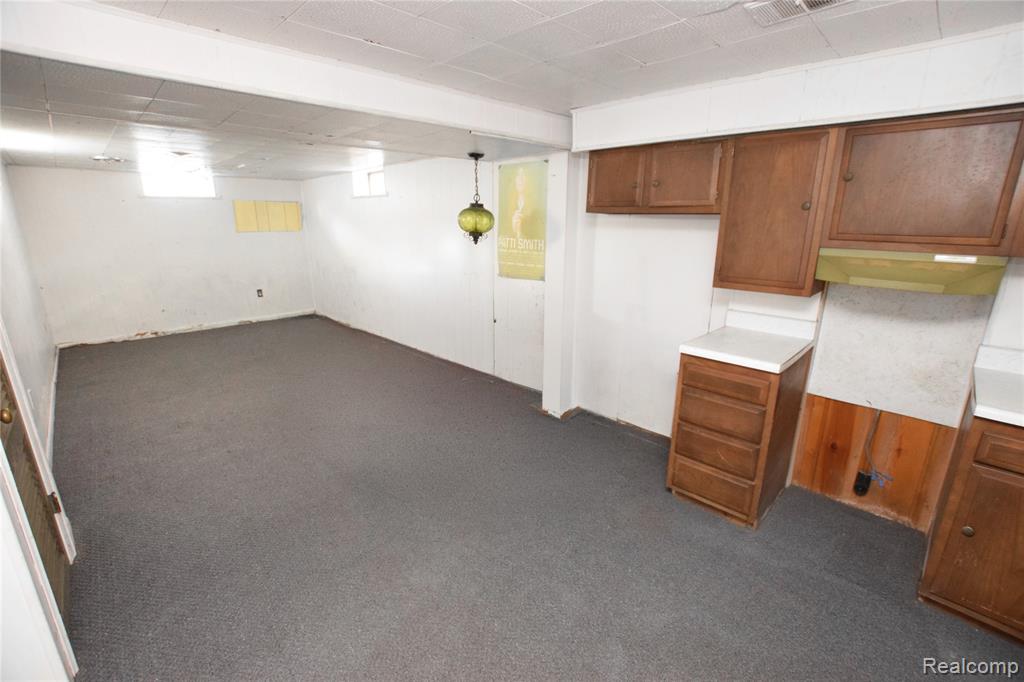 420 Burroughs Avenue, Flint, MI 48507 — Photo 11