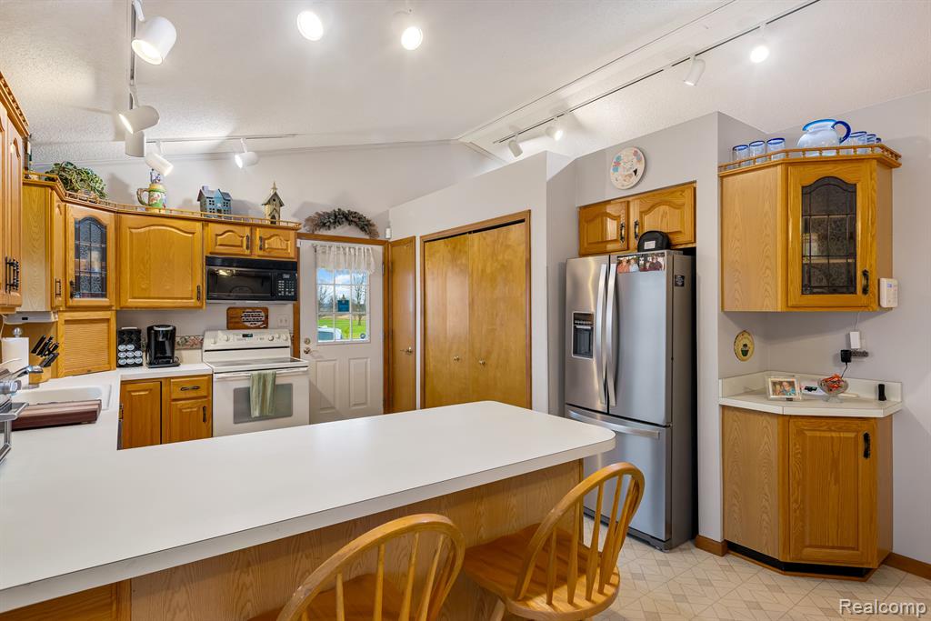 1411 Fox Road, Wales, MI — Photo 14