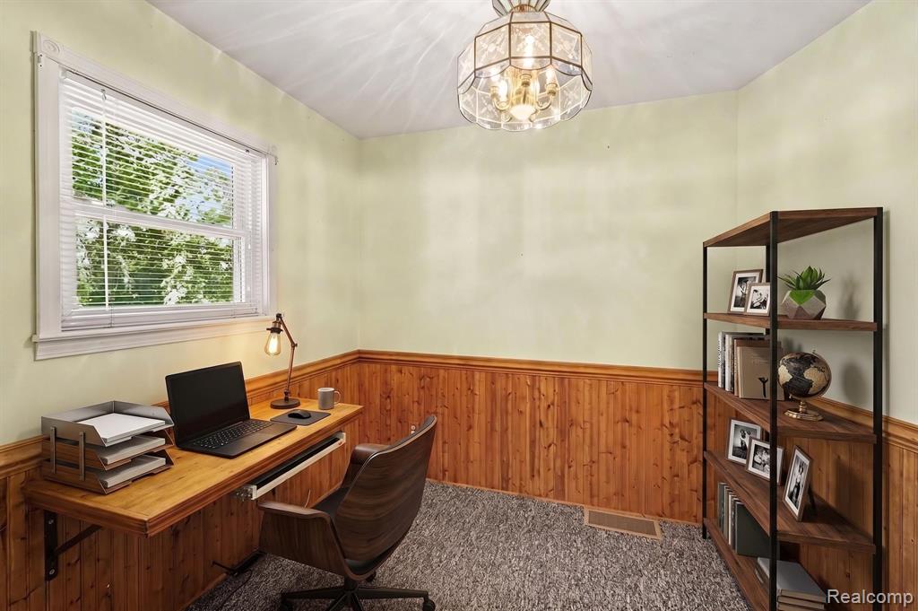 4023 S Genesee Road, Grand Blanc, MI 48439 — Photo 18