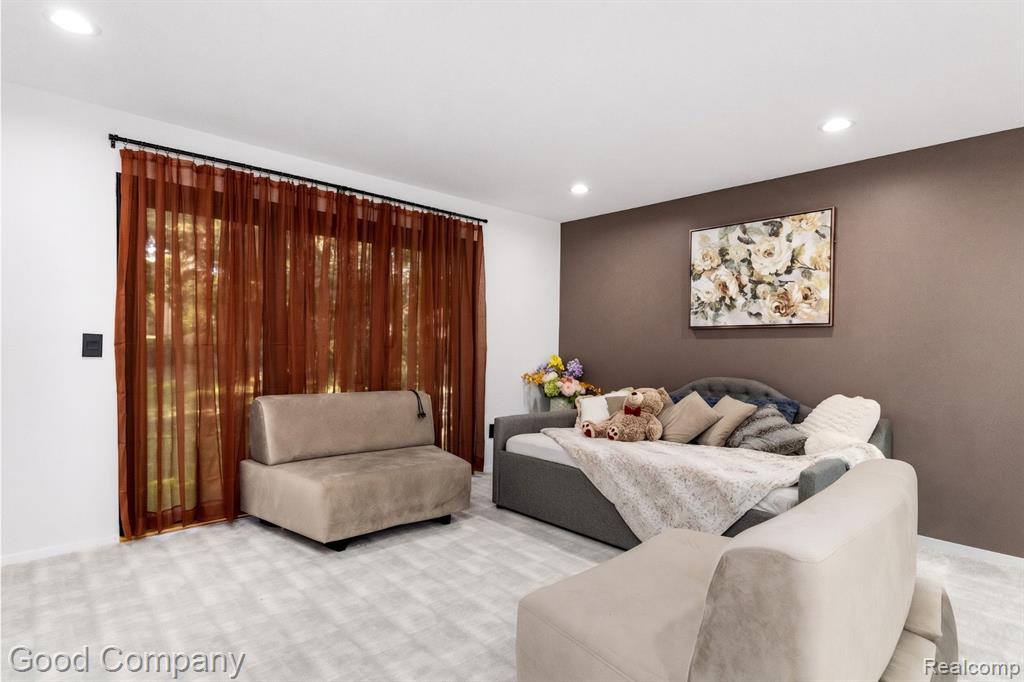 3176 Chambord Drive, West Bloomfield, MI 48323 — Photo 37