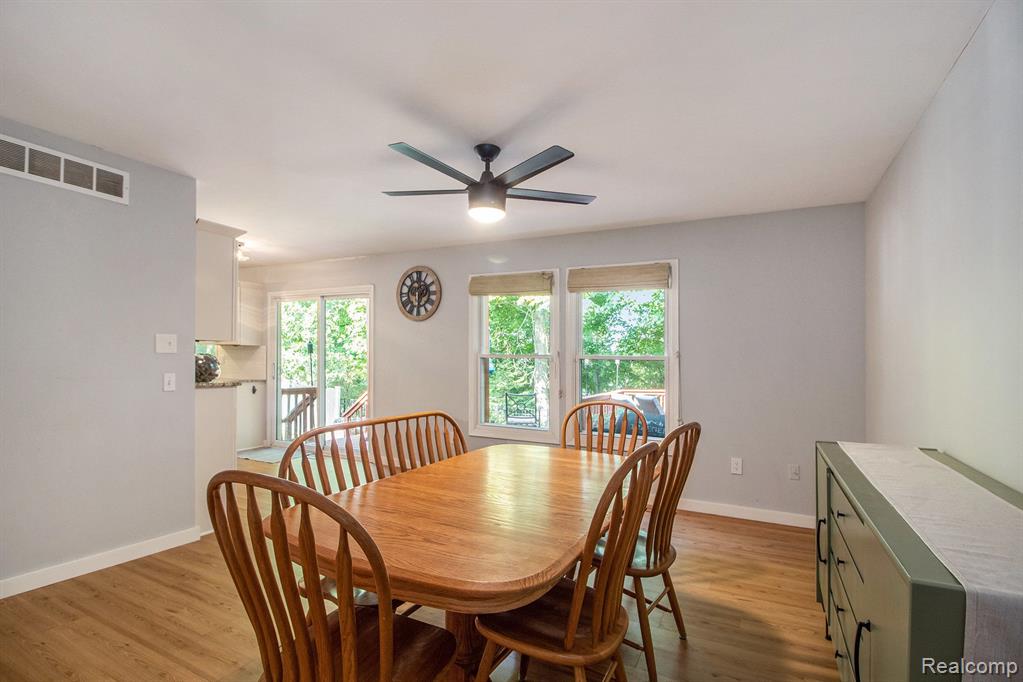 7989 LAKE CREST Drive, Ypsilanti, MI 48197 — Photo 17