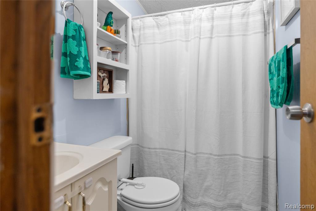 351 North Squirrel Road #63, Auburn Hills, MI 48326 — Photo 14