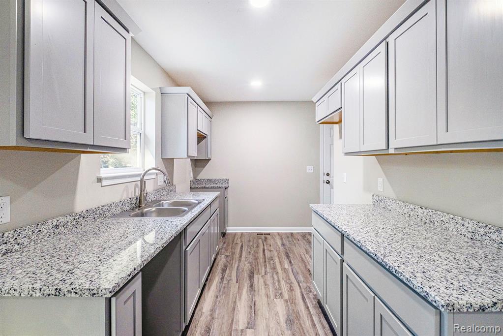 4350 Chicory Lane, Burton, MI 48519 — Photo 7