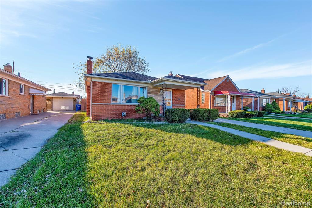 8150 MARIAN Street, Warren, MI 48093 — Photo 2