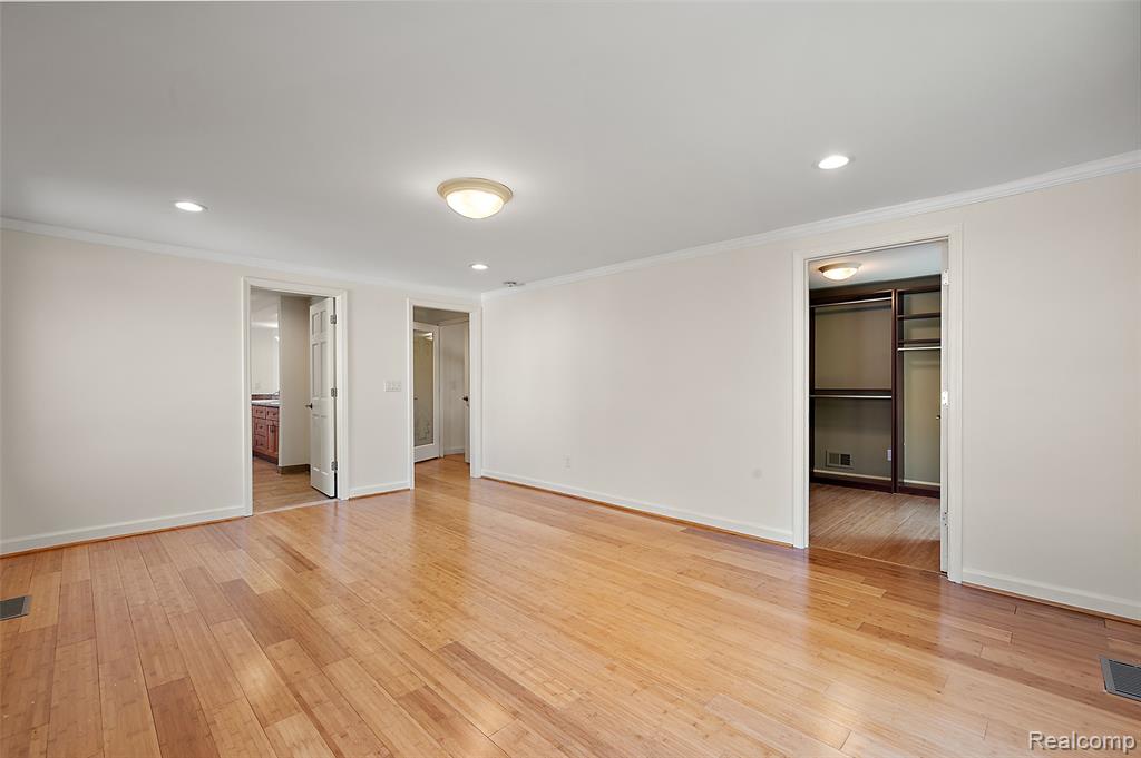 5353 W Bloomfield Lake Road, West Bloomfield, MI 48323 — Photo 41