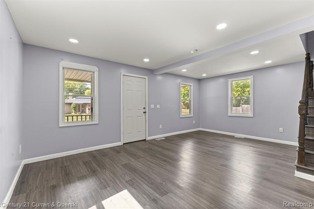 537 Helen Street, Inkster, MI 48141 — Photo 3