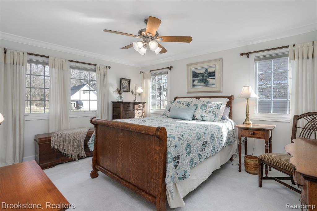 7585 LILAC Court, West Bloomfield, MI 48324 — Photo 12