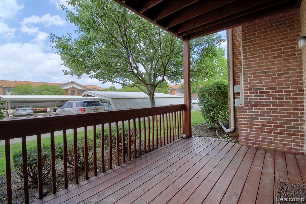 9743 Wildflower Court, Belleville, MI 48111 — Photo 6
