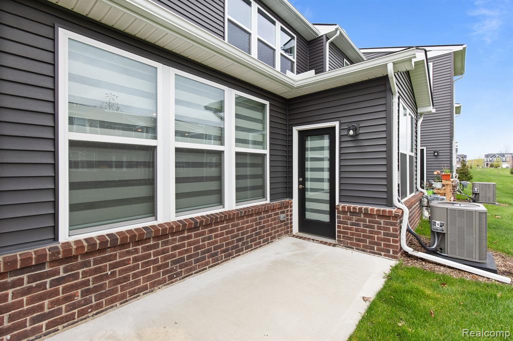 4867 GLENORA Drive, Lake Orion, MI — Photo 24