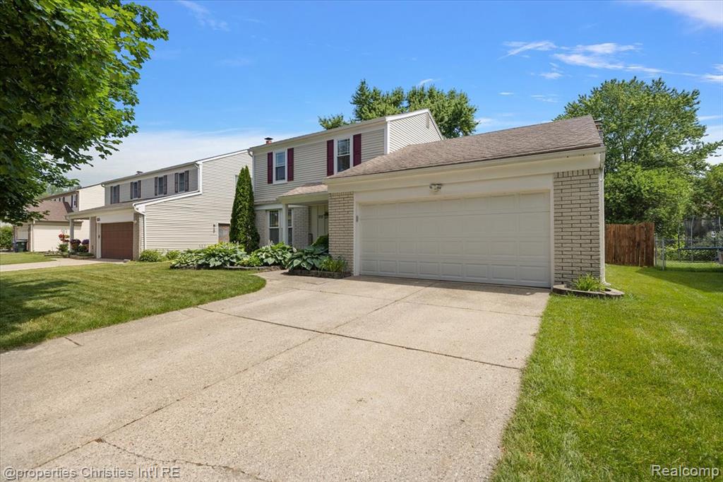 555 Worthington Road, Canton, MI 48188 — Photo 4