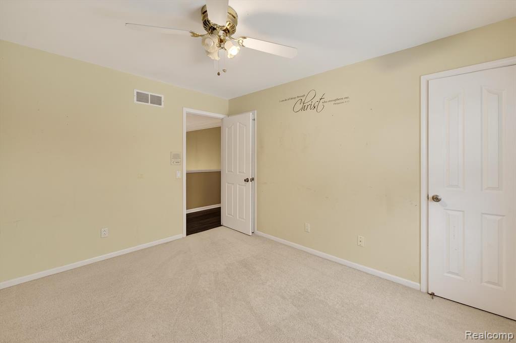 47497 Fox Run Drive, Canton, MI 48187 — Photo 45