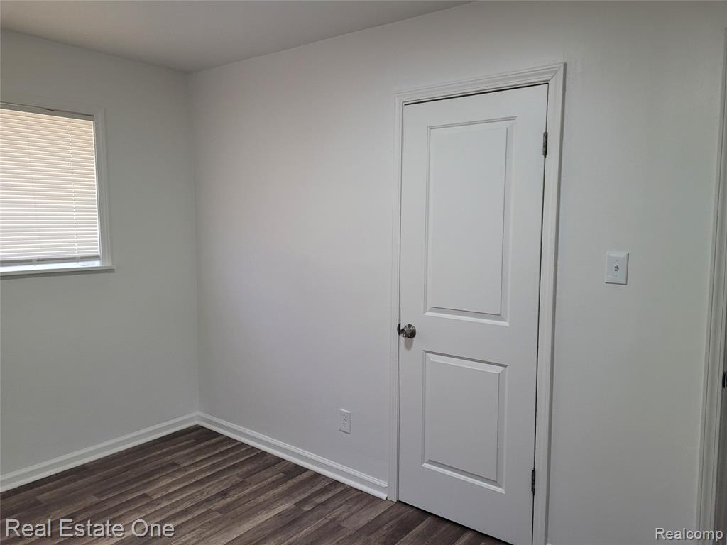 77 W Rutgers Avenue, Pontiac, MI 48340 — Photo 9