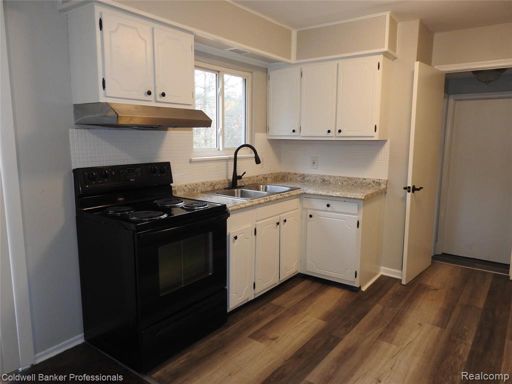 5919 Western Road, Flint, MI 48506 — Photo 10
