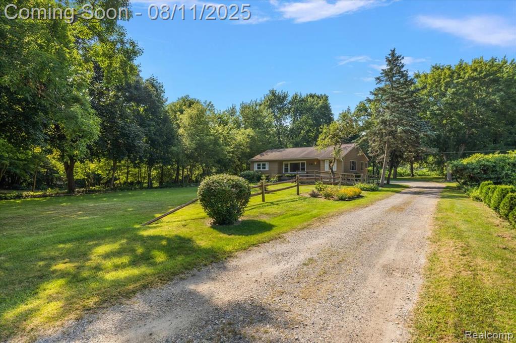 741 W Livingston Road, Highland, MI — Photo 4