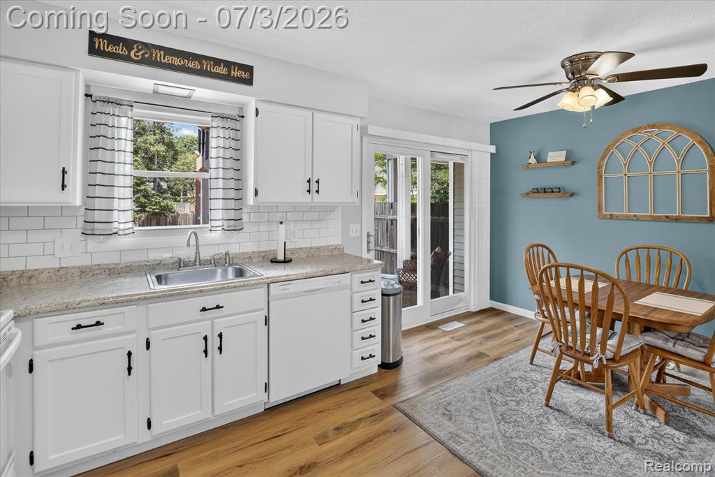 13274 Lake Point Boulevard, Belleville, MI 48111 — Photo 20