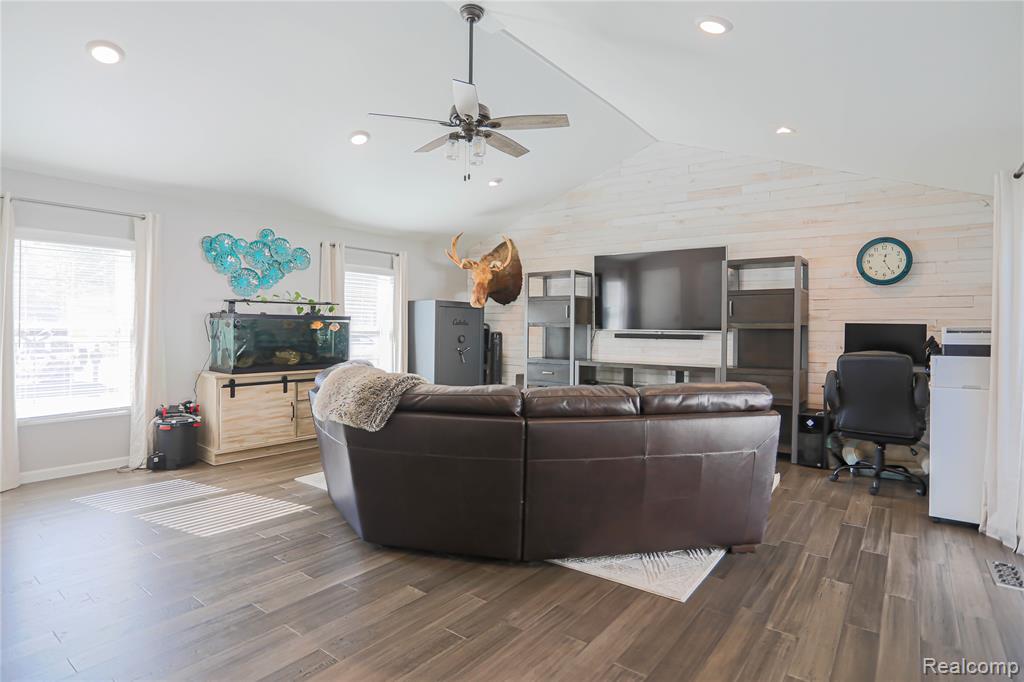 5230 Robinwood Drive, Clyde, MI 48049 — Photo 24